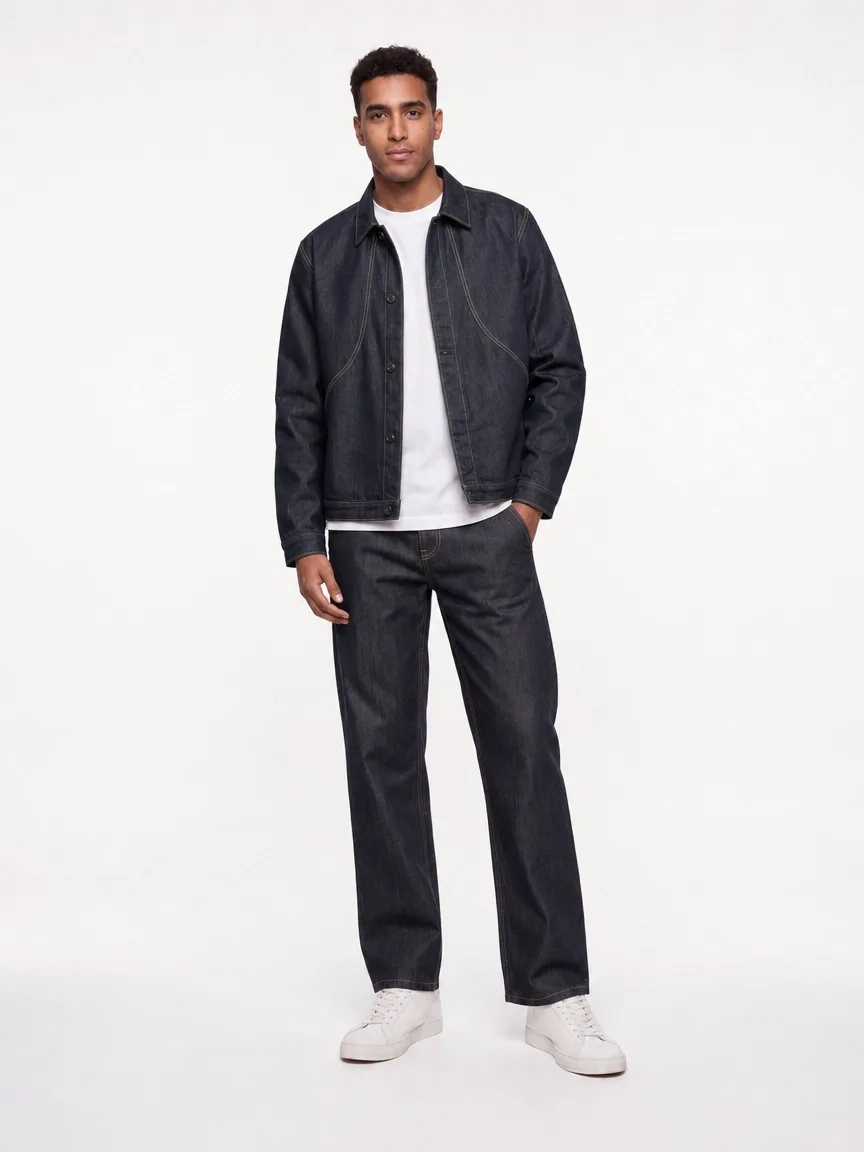 Yanis, total denim, veduta frontale